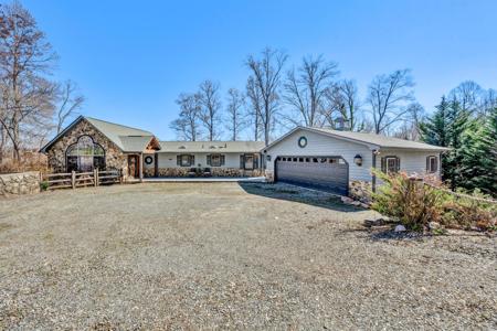 74 Star Lake RD
