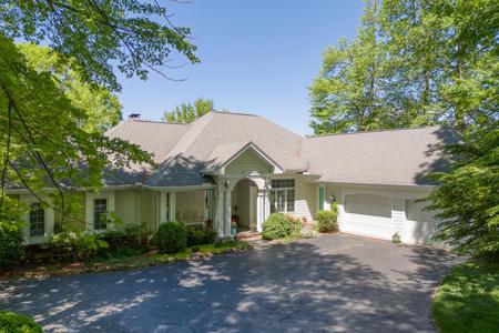 125 Upland Shores DR