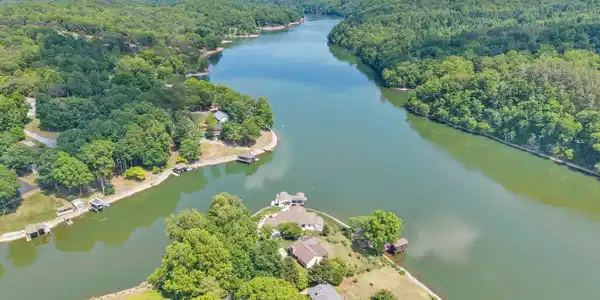 Image 2: 2245 TL Aerial 2
