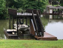 120 Club House DR