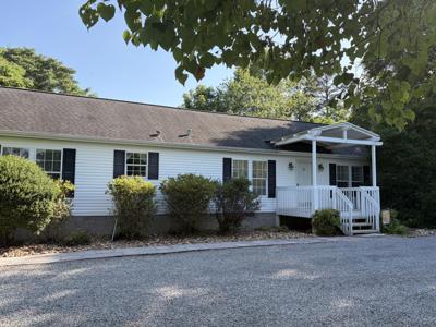 100 River Creek RD