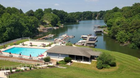 1089 Bluewater DR