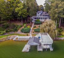 1398 Clearwater DR