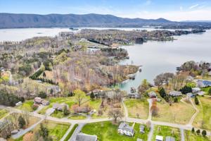Lot 19 Gross Point DR