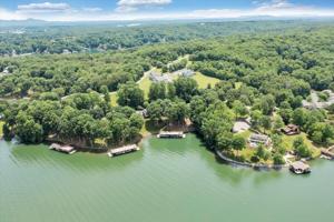 144 Windlass Pointe DR