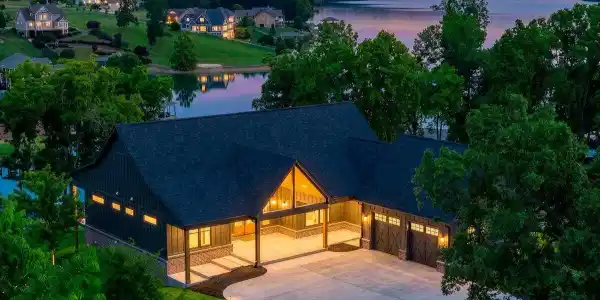 775 Compass Cove CIR