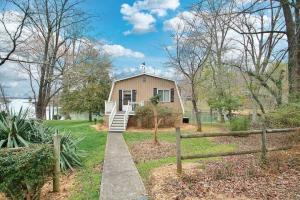 256 Dogwood DR