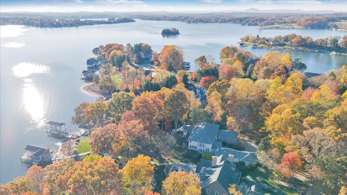 Image 4: 21-DJI_20251106163027_0139_D