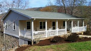 384 Lakeside RD