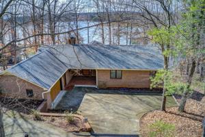 1110 Nature LN