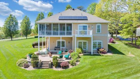 108 Park Shore CIR