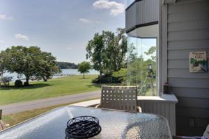 25 Clubhouse Tower CIR Unit #709
