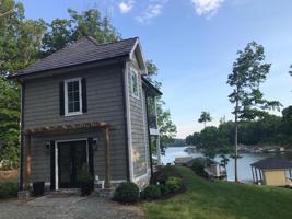858 OAKSHIRE LN