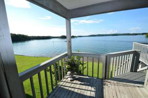 241 Peninsula Point DR