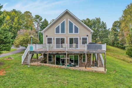 433 Surrey DR