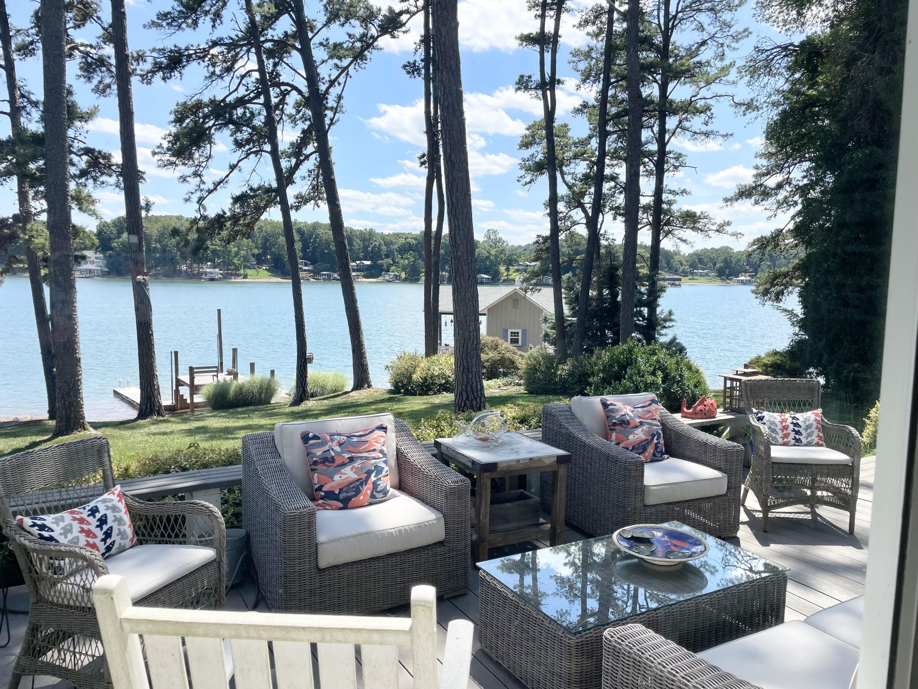 Image 3: View from side patio