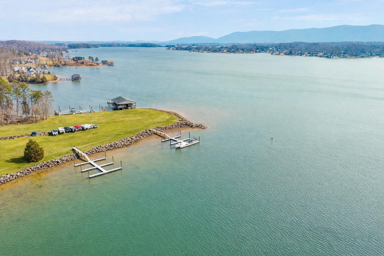 Image 1: community and dock area