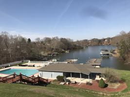 1089 Bluewater DR