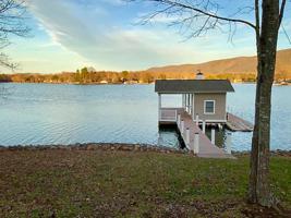 53 Bay View CIR