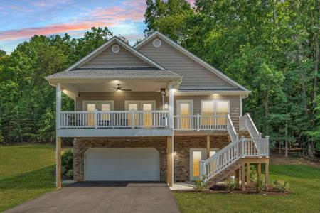 110 Lands End CIR