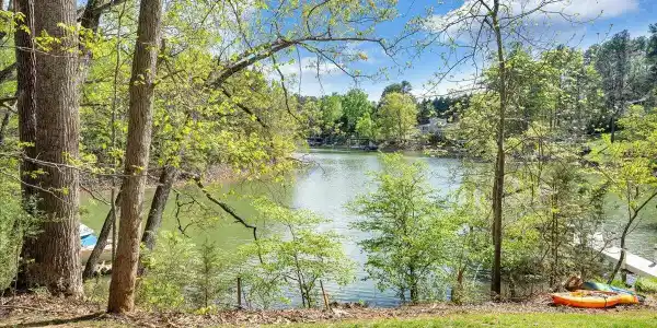 16358 Moneta RD