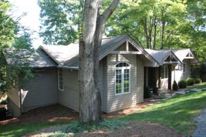 655 Lakestone RD