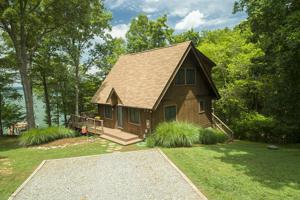 101 Island LN