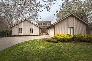 127 Freeboard DR