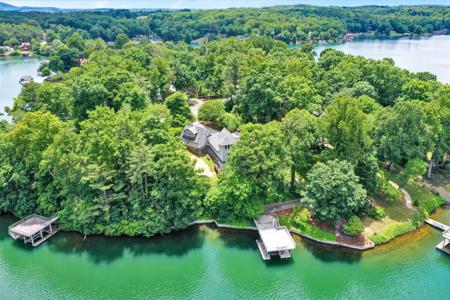 1290 Belle Isle DR