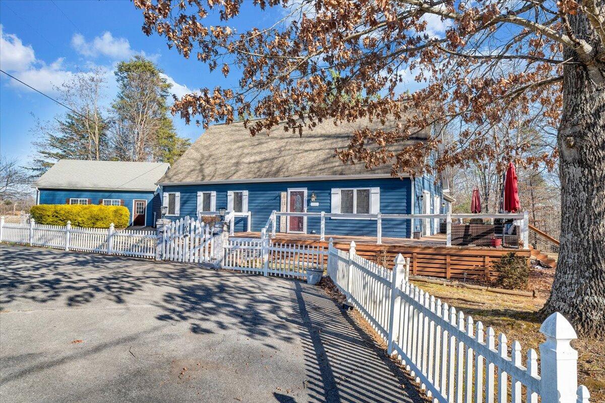 Image 1: 03-MIB05957