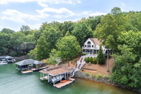 95 Piney Point LN