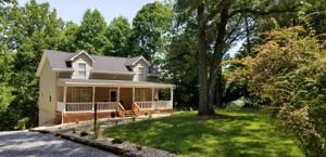 608 Forest Lawn DR