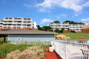 1085 Bluewater DR Unit #215