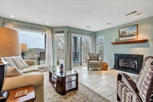 94 Waterside CIR