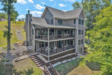 95 Watersong CIR