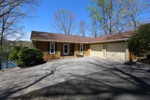 401 HIGHLAND LAKE RD