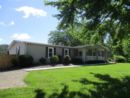 101 Robins CIR