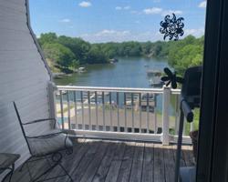 1089 Bluewater DR