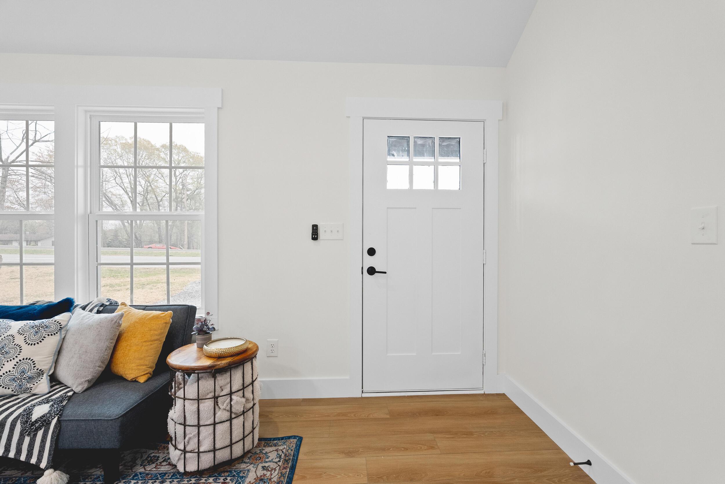 Image 2: 5307 pleasant valley rd_003