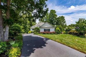 271 FOREST EDGE RD