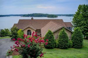 105 Skydome DR