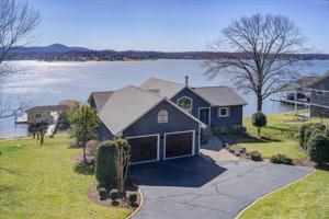 1126 Nature LN