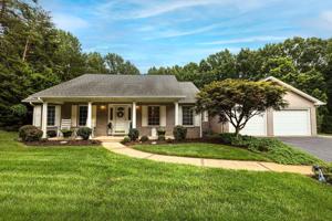 279 Island Pointe LN