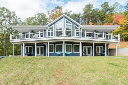 1339 Lakeway DR