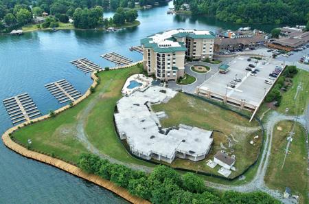 110 Bridgewater Pointe PL