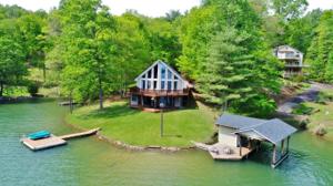 200 FOX CHASE RD