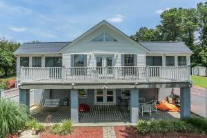 793 Harts Landing