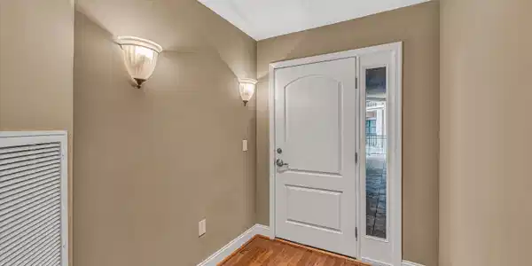Image 3: 100 Bridgewater Pointe Place #201 (6)