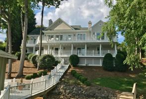 40 Blackwater CIR