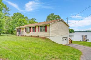1047 Highland Lake RD